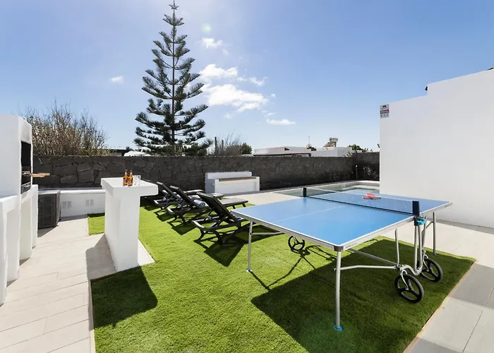 Cactus - Large Private Plot - Heated Pool & Bbq - Luxury Vacation Villa *