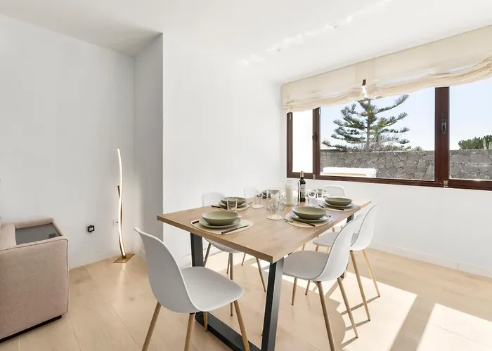 Cactus - Large Private Plot - Heated Pool & Bbq - Luxury Vacation Villa *