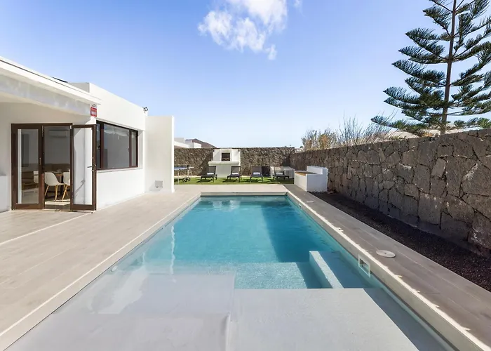 Cactus - Large Private Plot - Heated Pool & Bbq - Luxury Vacation فيلة *